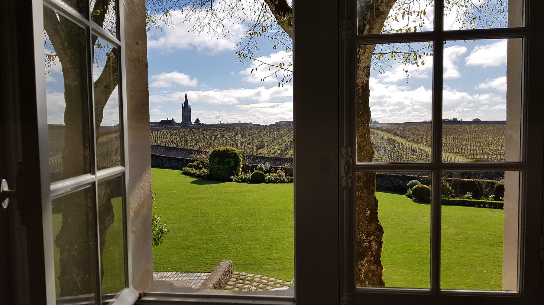 Schloss-Ambiente als Rahmen für Wein und Gastlichkeit